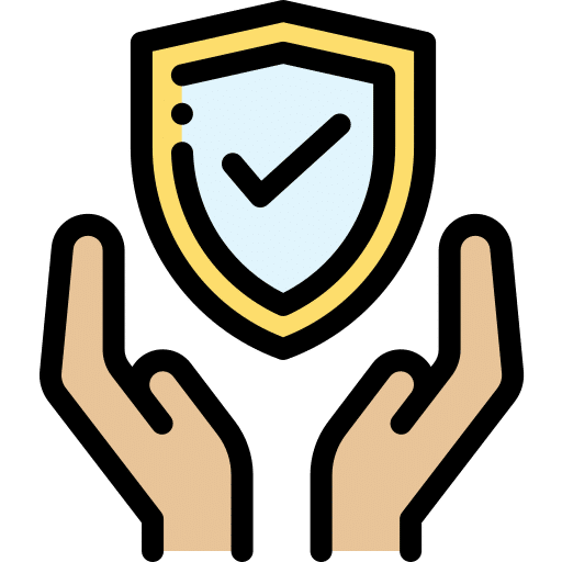 Zwei geöffnete und erhobene Hände halten ein Schild mit einem Häkchen in der Mitte hoch, das die Sicherheit und den Schutz symbolisiert, den das Umzugsunternehmen Frankfurt bietet. - Family Umzüge